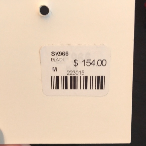 LF SEEK the label NWOT black sweater, Size M - Picture 4 of 4